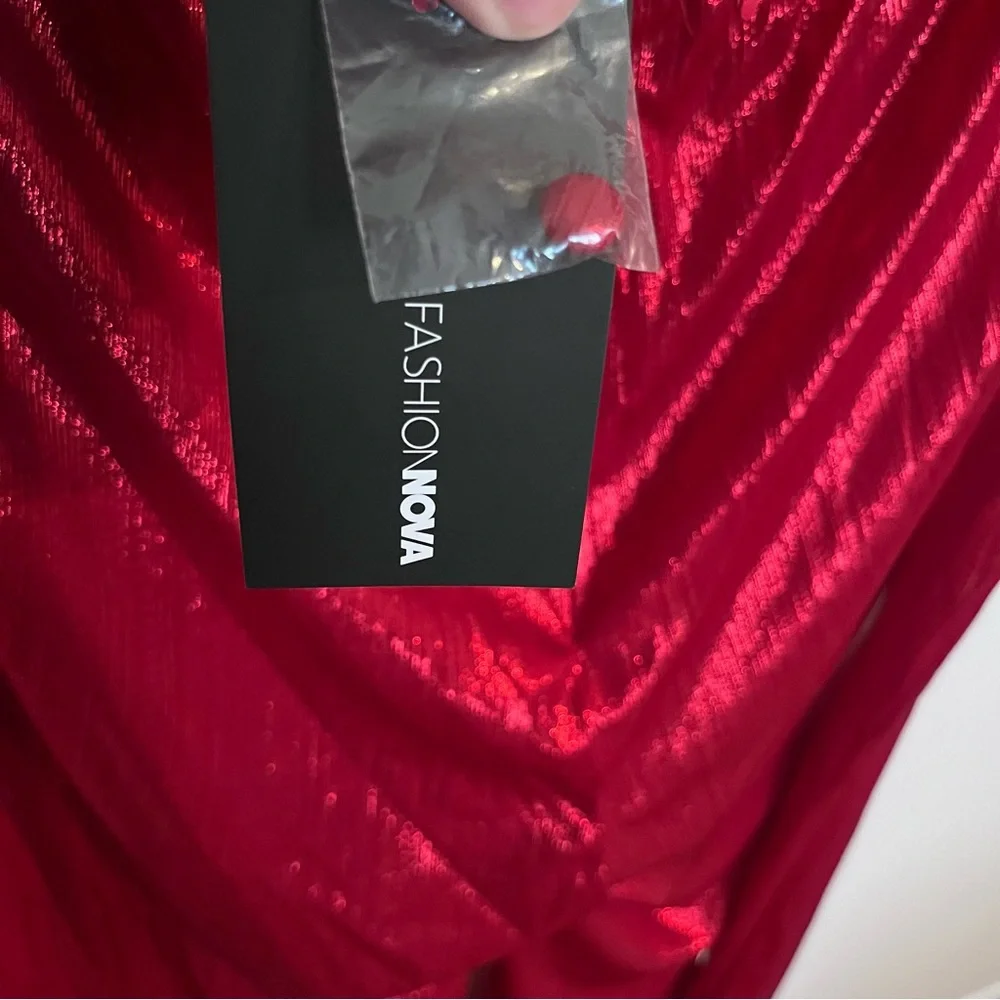 Fashion Nova Red Glitter and Glamour Jumpsuit 3X Plus Size Fashion Halter Top - Picture 10 of 13